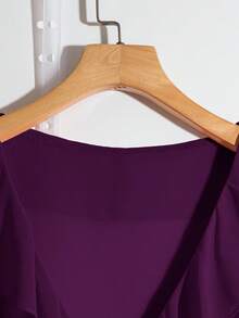 SHEIN Clasi Áo cánh tay bồng ngắn cổ bèo nhún màu trơn cỡ lớn thời trang cho nữ - Màu tím - Xem 3