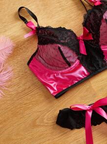 FairyFlirt Satin Princess Style Bra+Lace Contrast Bow Decorated Thong Set, Lovely Dusty Pink Clash Black, Feminine Lingerie Set
