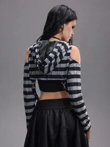 ROMWE Grunge Punk 回到学校：朋克摇滚风格连帽迷你性感做旧黑白条纹短款 T 恤，带链条设计，女士 T 恤 - 黑色 - 查看 3