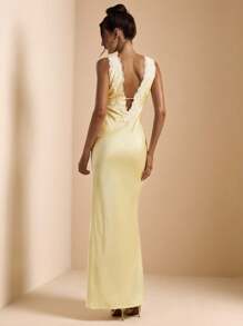 SHEIN BAE 纯黄色性感简约优雅深 V 领系带蕾丝拼接缎面仿丝女式长裙，适合情人节、派对、音乐节、伴娘、舞会、度假 - 黃色 - 查看 2