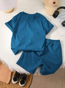 SHEIN Playful Pals 2 件装年轻男孩纯色休闲百搭口袋 T 恤和短裤套装，适合运动、日常穿着、春夏季 - 寶藍色 - 查看 2