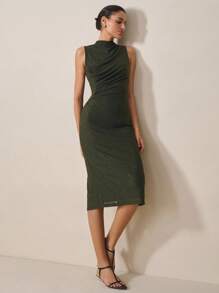 BizChic 2025秋季新款女装休闲时尚百搭简约无袖纹理橄榄绿复古风格街头休闲办公室约会派对郊游机场返校秋季连衣裙