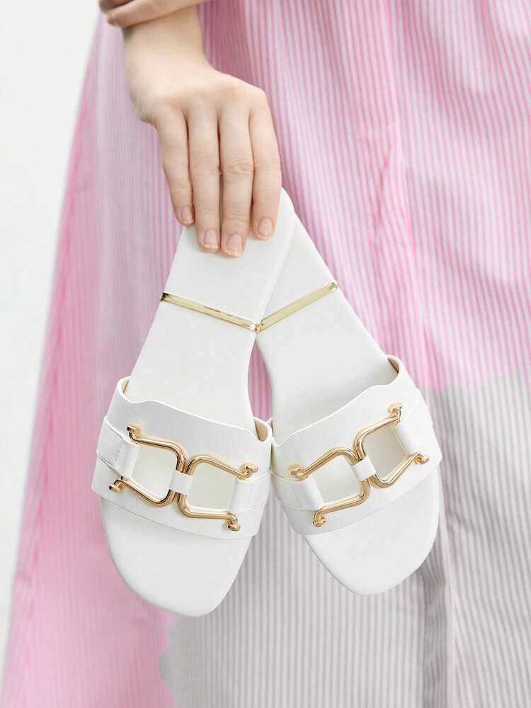 CUCCOO BIZCHIC Women's Fashionable Versatile Metal Decor White Flat Sandals