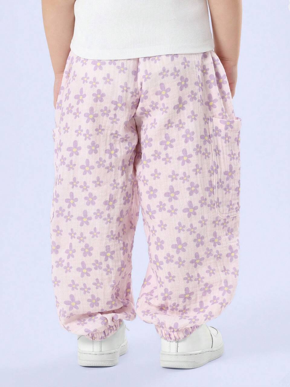 Jogginghose aus doppeltem Stoff mit Blumenmuster und Seitentaschen