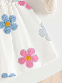 SHEIN Playful Pals 女婴彩色花卉针织可爱舒适无袖白色连衣裙，夏季 - 彩色 - 查看 3