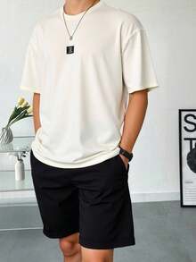 SHEIN 2 件套青少年男童休闲舒适百搭宽松短袖上衣和短裤套装 - 彩色 - 查看 2