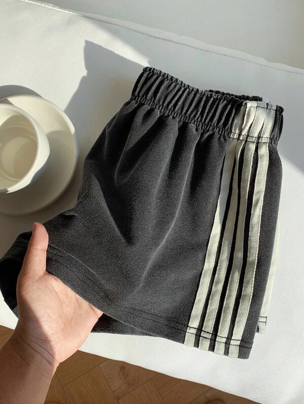 Comfortcana Plus Size Elastic Waist Loose Casual Striped Versatile Flecked Shorts