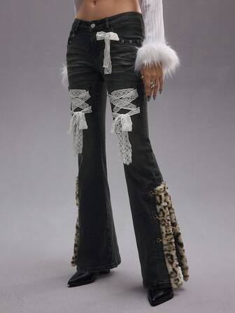 EDITION Y2K romantisch-punk handgemachte Spitzen-Patchwork Schleifen-Träger Leopard Kunstfell Super-Taille-Hüfte Damen Schlagjeans