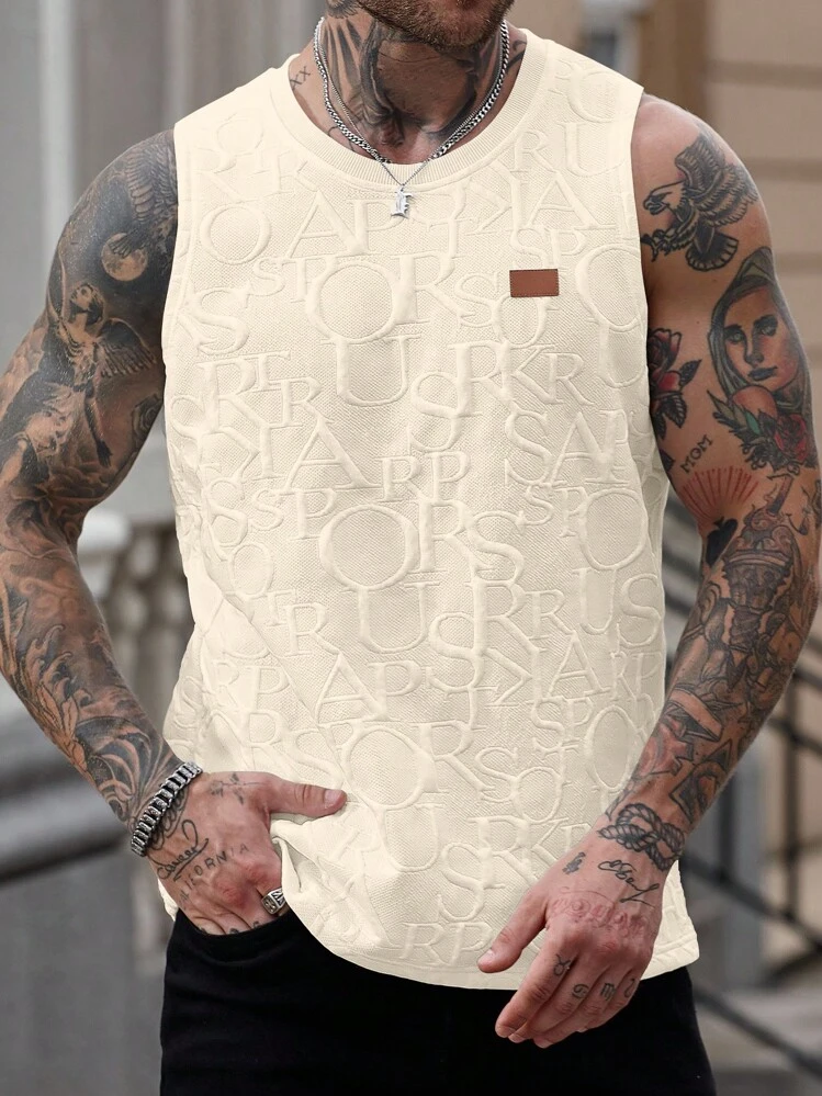 Manfinity Homme Regata Casual Masculina com Estampa Relevo de Letra, Regata Masculina de Verão, Regata Masculina Sem Manga, Regata Masculina Creme, Regata Masculina Branca, Regata Masculina Estampada - Caqui - Visão 4