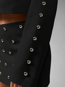 MISSGUIDED 银色铆钉长袖短款西装迷你夹克，带纽扣开合，正式晚会秋冬春时尚宣言单品，前卫设计