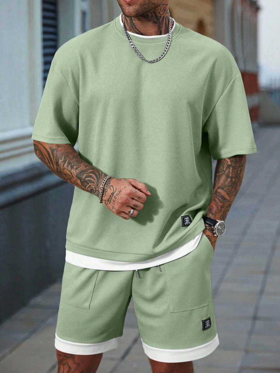 Manfinity CasualCool 男士字母印花圆领短袖休闲 T 恤和抽绳腰短裤套装，夏季街头两件套，舒适服装 - 薄荷綠 - 查看 1