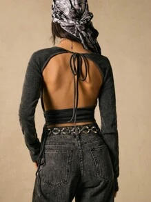 Easelle Top à manches longues avec décolleté plongeant, style sexy . Catégorie polyvalente de t-shirt/sous-vêtement, convient à ceux qui recherchent le style personnalisé, la sensualité et la mode. Peut être porté au quotidien ou pour créer un look sexy. - Gris foncé - Voir 3