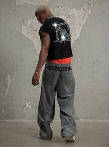 Manfinity ZONE917 Camiseta de tirantes de estilo casual y urbano con logo de marca y cristales, color negro