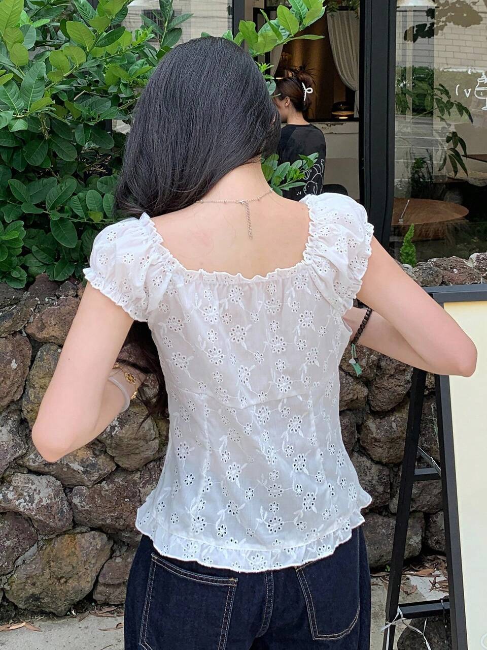 Women's Summer V-Neck Frill Trim Fitted Short Sleeve T-Shirt