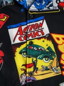 SUPERMAN X SHEIN Camisa de manga corta con botones en la parte delantera, con estampado de letras y dibujos animados para hombres