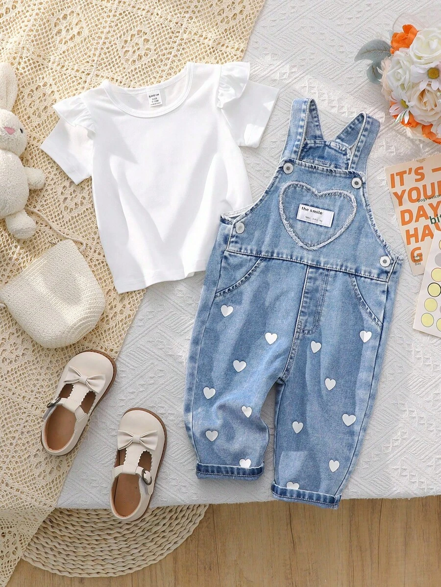 SHEIN Vintaside Kids 女婴时尚纯色短袖 T 恤和休闲心形印花围兜裤 2 件套 - 彩色 - 查看 1