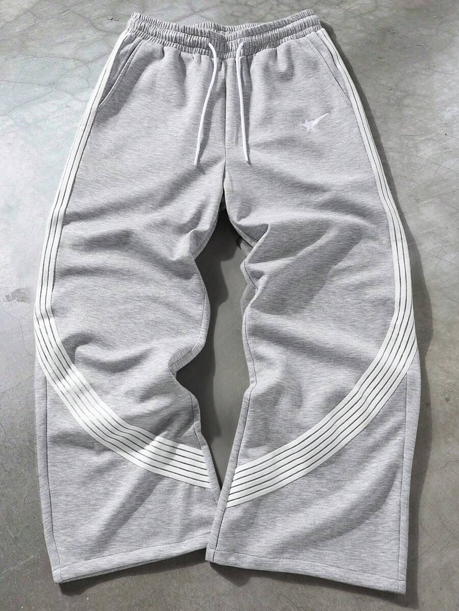 PAVTROS Manfinity Streetrush Streetrush Men's Casual Two-Tone Striped Wide Leg Pants, Men Grey Flared Sweatpants Grey Baggy Sweatpants Men Wide Leg Sweatpants Men Baggy Sweats Men Wide Leg Side Stripe Sweatpants, Hip-Hop Street, Boy Friend Gifts, Streetwear Men, Back To School, Fall