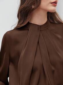 BizChic 女式秋季高领不对称设计褶饰宽松长袖上衣，基本款都市通勤简约优雅时尚商务休闲装，适合教师、办公室、婚礼、音乐会 - 棕色 - 查看 9