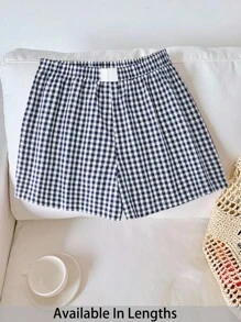 SHEIN Tall CURVE Plus Size Women's Fashion Red Woven Plaid Shorts For Summer Valentine's Day - Black - View 1