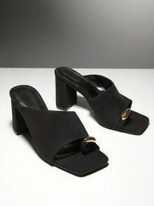 SHUZIA 女士时尚日常百搭踝靴跟一脚蹬凉鞋，配金色趾环 - 黑色 - 查看 3