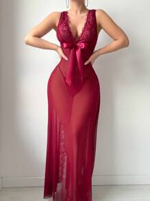 2 piezas Camisón sexy de encaje con contraste de malla y abertura en la espalda con moño y tanga