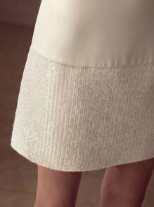 MOTF PREMIUM ĐẦM NGẮN KHÔNG TAY CÓ NƠ SEQUIN TƯƠNG PHẢN - Màu be - Xem 3