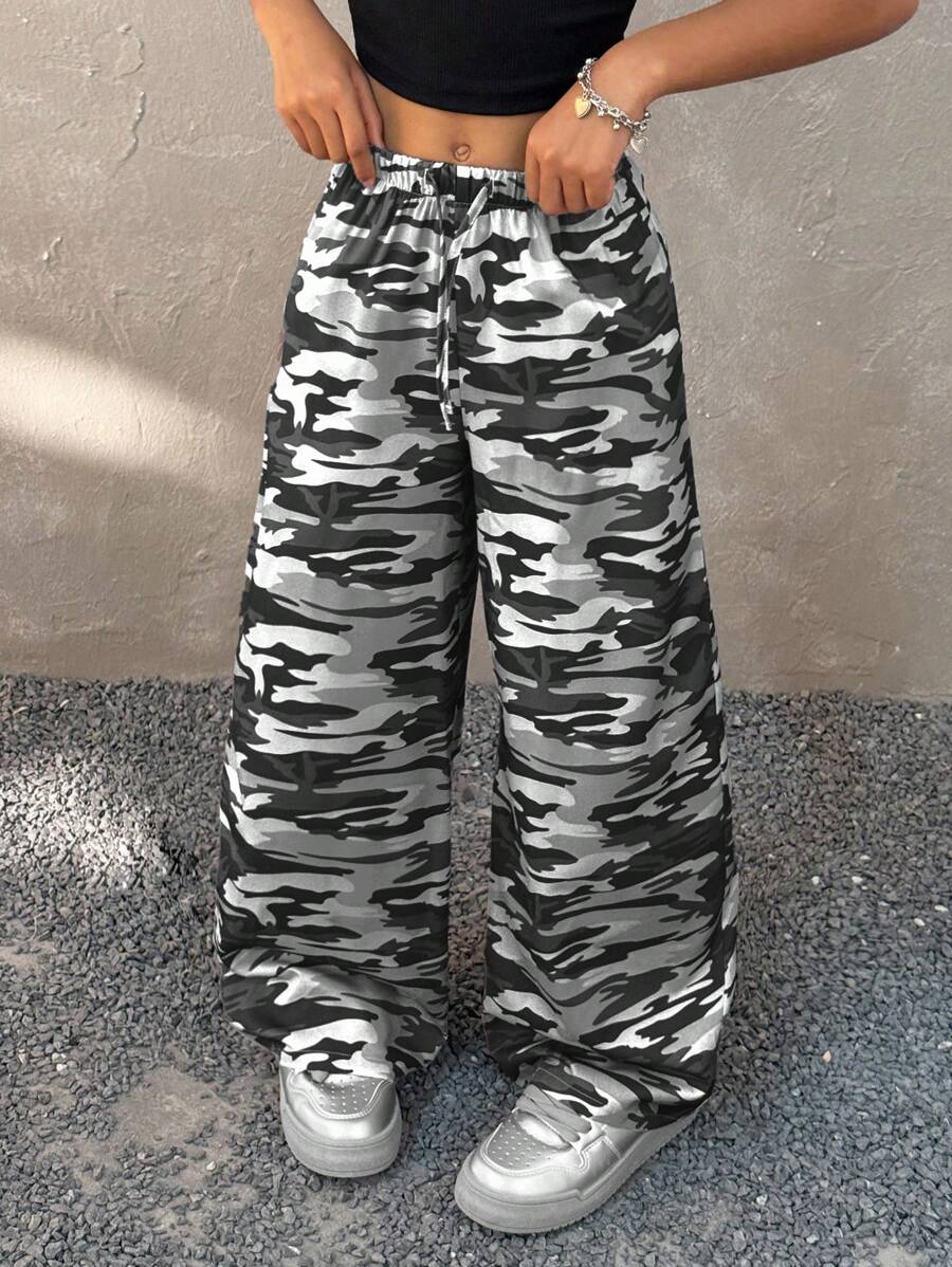 Coolane Pantalon droit ample à jambes droites avec imprimé graphique camouflage, streetwear pour préadolescentes au printemps/été