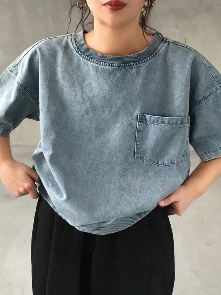 Dazy Plus Plus Size Light Washed Blue Round Neck Pullover Denim Top With Pockets And Zipper Hem Decoration