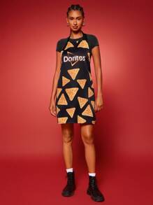 Doritos X SHEIN 1pc Waterproof & Oil-Proof Enjoy Chips Printed Black Apron, Unisex Design Suitable For Cooking & Baking - Multicolor - View 4