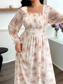 Modelyn 大码女式优雅花卉印花连衣裙 - 杏色 - 查看 1