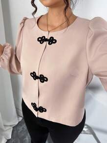 SHEIN Clasi 大码复古法式别致优雅办公室纽扣装饰泡泡袖修身夹克 - 杏色 - 查看 5