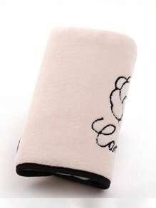 SHEIN 1件/2件装玫瑰刺绣珊瑚绒毛巾套装 - 超柔软、吸水性强、亲肤、速干，包含一条手巾和一条浴巾，尺寸为70*140厘米，适合成人使用，可用于家庭、泳池、浴室等场所。也可用于家居浴室装饰、夏季返校季、美容院等。