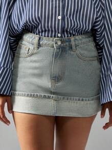 MISSGUIDED 高腰牛仔迷你裙，结构坚固，卷边设计，毛边细节，春夏街头休闲节日下装 - 淺色水洗藍 - 查看 4