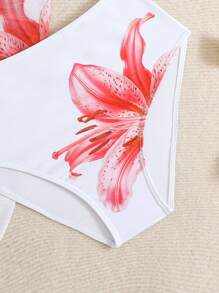 SHEIN Tween Girl Cute Ditsy Floral Triangle Bikini Set With Sarong (Print Randomly), Tropical Summer Vacation Stylish