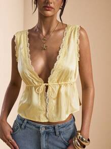 SHEIN BAE 黄色缎面蕾丝拼布吊带背心，适合度假、海滩、音乐节、早午餐、婚礼嘉宾、伴娘、春夏季