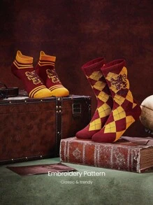GLOWMODE X Harry Potter 2-Pack Soft Comfy Jacquard Embroidered Anti-Chafing Cotton Blend Crew Socks & Ankle Socks Set Daily Casual - Burgundy - View 3