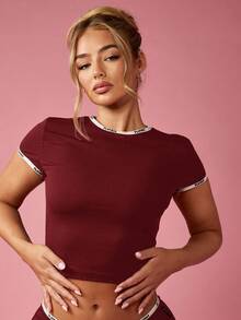 Missguided x Playboy Christmas Short Sleeve Crop Top And Brief Set With Logo Band - Burgundy - View 5