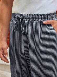 Manfinity VCAY 男士休闲通勤海滩旅行直筒条纹印花裤 - 藍白色 - 查看 2
