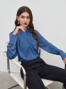 BizChic 女士秋季高领不对称设计褶饰宽松长袖上衣，基本款简约优雅别致商务休闲办公装，适合教师、婚礼、音乐会