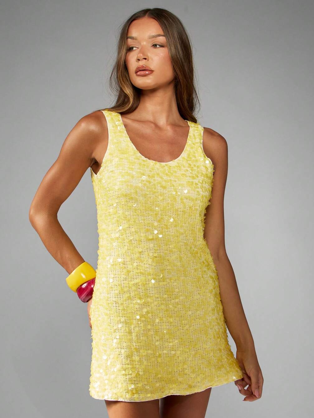 missguided glitter dress MISSGUIDED Sequin Mini Dress With Scoop Neckline｜MISSGUIDED