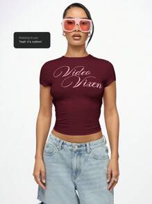SUMWON WOMEN Áo thun crop top ôm sát phong cách cổ điển cho bé Áo thun trẻ em thời trang đường phố Y2K in họa tiết thiết yếu - Màu Đỏ Sâu - Xem 9