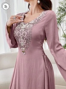 Al Najma Váy phong cách Ả Rập thanh lịch dành cho nữ có miếng dán trang trí và dây buộc eo - Bụi hồng - Xem 3
