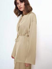 Maija Conjunto de mujer de chaqueta de punto de manga larga con lazo delantero en satén de unicolor y pantalones elásticos de cintura alta, conjunto casual de 2 piezas, ropa de dormir de mujer, conjunto de estilo de oficina clásico casual de negocios para mujer
