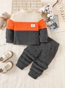 SHEIN Playful Pals 男婴字母印花撞色长袖卫衣和裤子休闲装 - 卡其色 - 查看 1