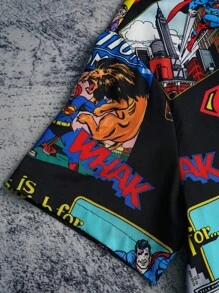 SUPERMAN X SHEIN Camisa de manga corta con botones en la parte delantera, con estampado de letras y dibujos animados para hombres