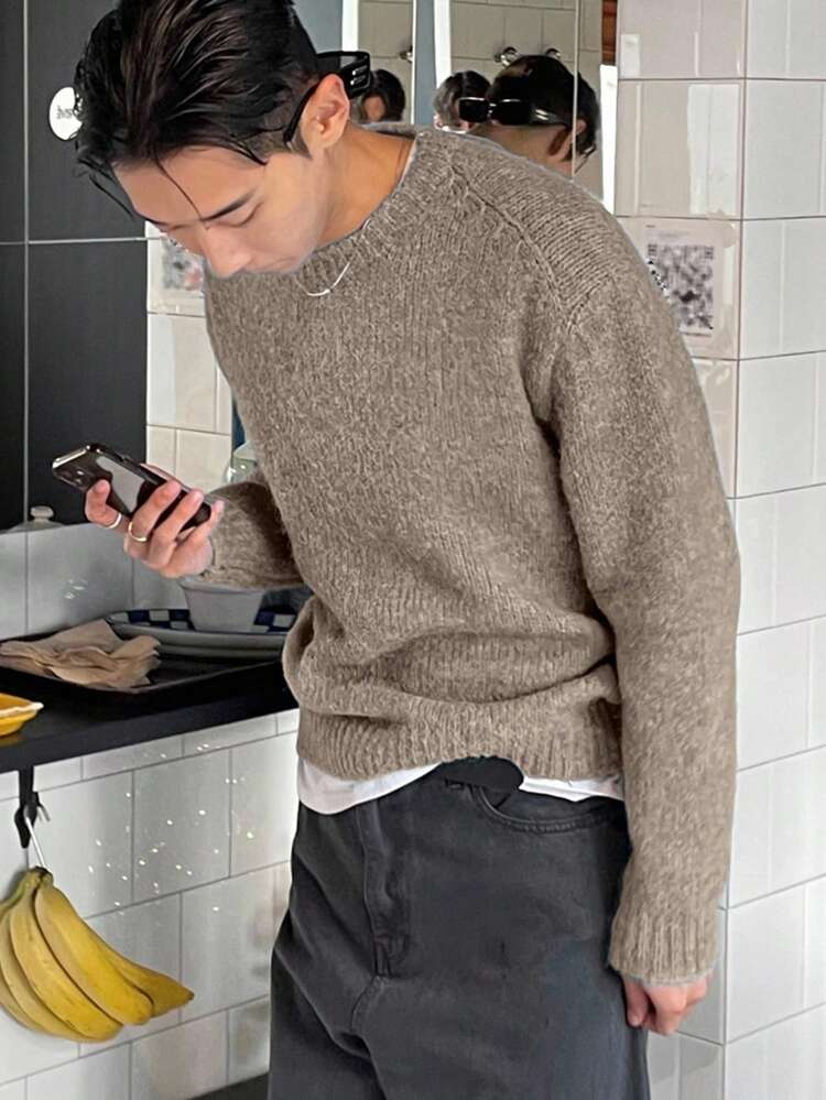 Men's Solid Color Khaki Knit Sweater, Autumn