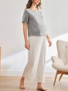 BloomMama Maternity Solid Color Round Neck Short Sleeve Dual Pocket Casual Top - Grey - View 5