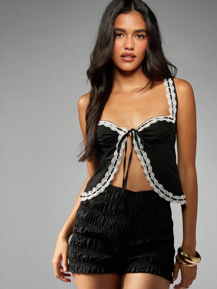 MISSGUIDED Ruched Bustier Corset Top With White Lace Trim Detail Evening Party Festival Fashion Stylish Chic Spring Summer Wear