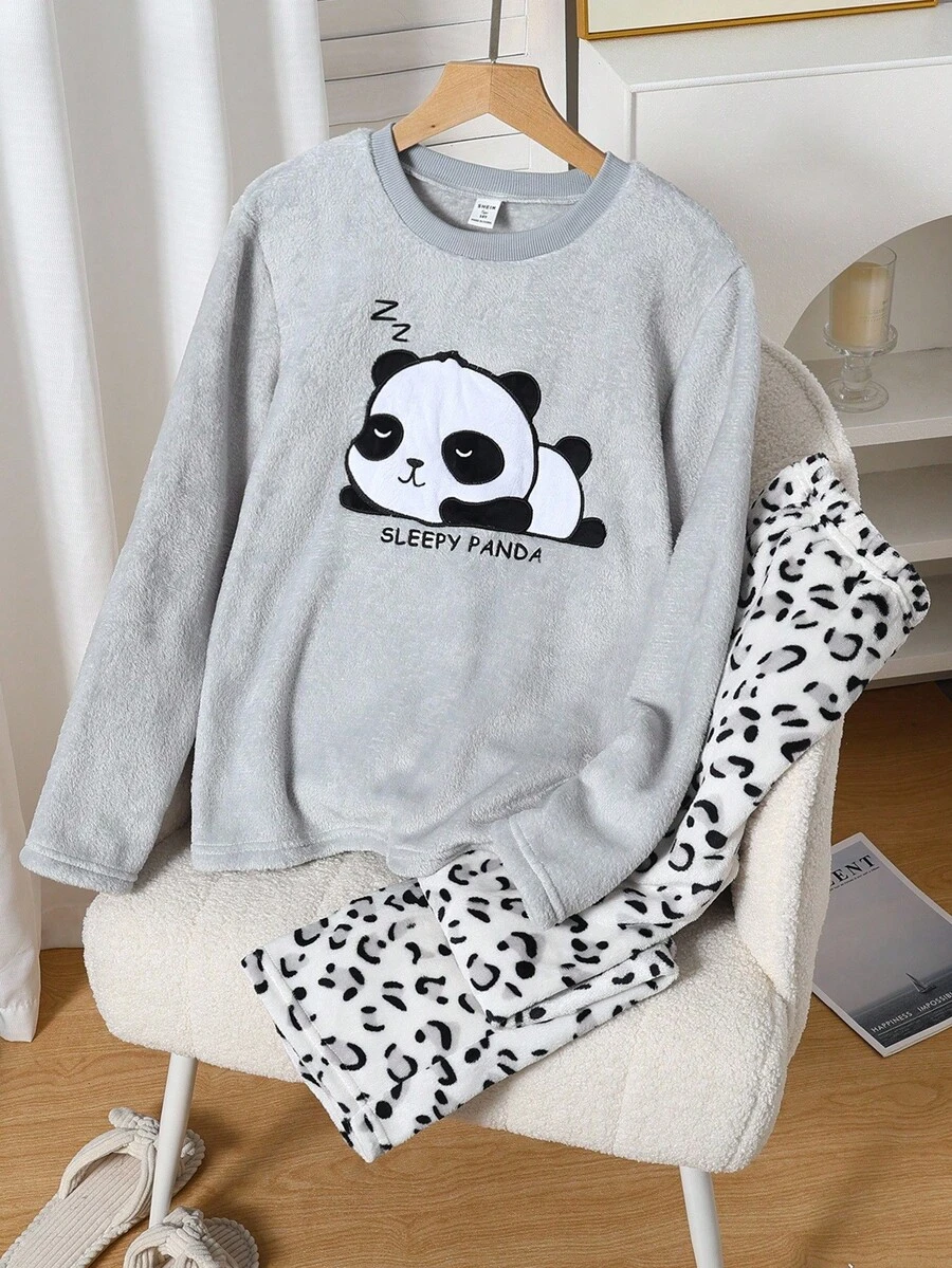 SHEIN 少女灰蓝色熊猫刺绣毛绒运动衫,搭配豹纹毛绒厚实舒适长袖裤家居服套装 - 彩色 - 查看 1