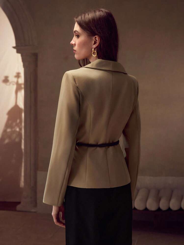 MANTEAU unicolore AVEC CEINTURE ET COL ASYMÉTRIQUE
